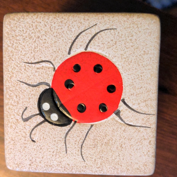 ❤️ Ladybug 🐞 Tealight Holder - Picture 3 of 5